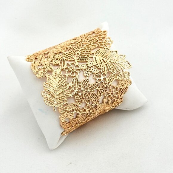 Rhineline Gold Tone Floral Leaf Filigree Cuff Bracelet - Picture 1 of 9